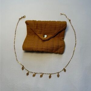 Sézane gold necklace